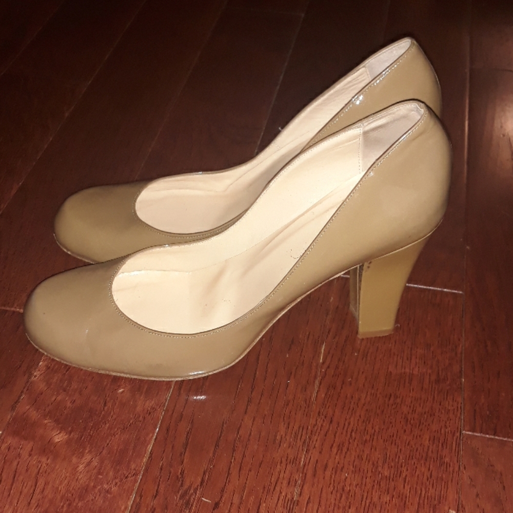 Joan & David Deep Tan/Camel Patent Leather Pumps Sz 10